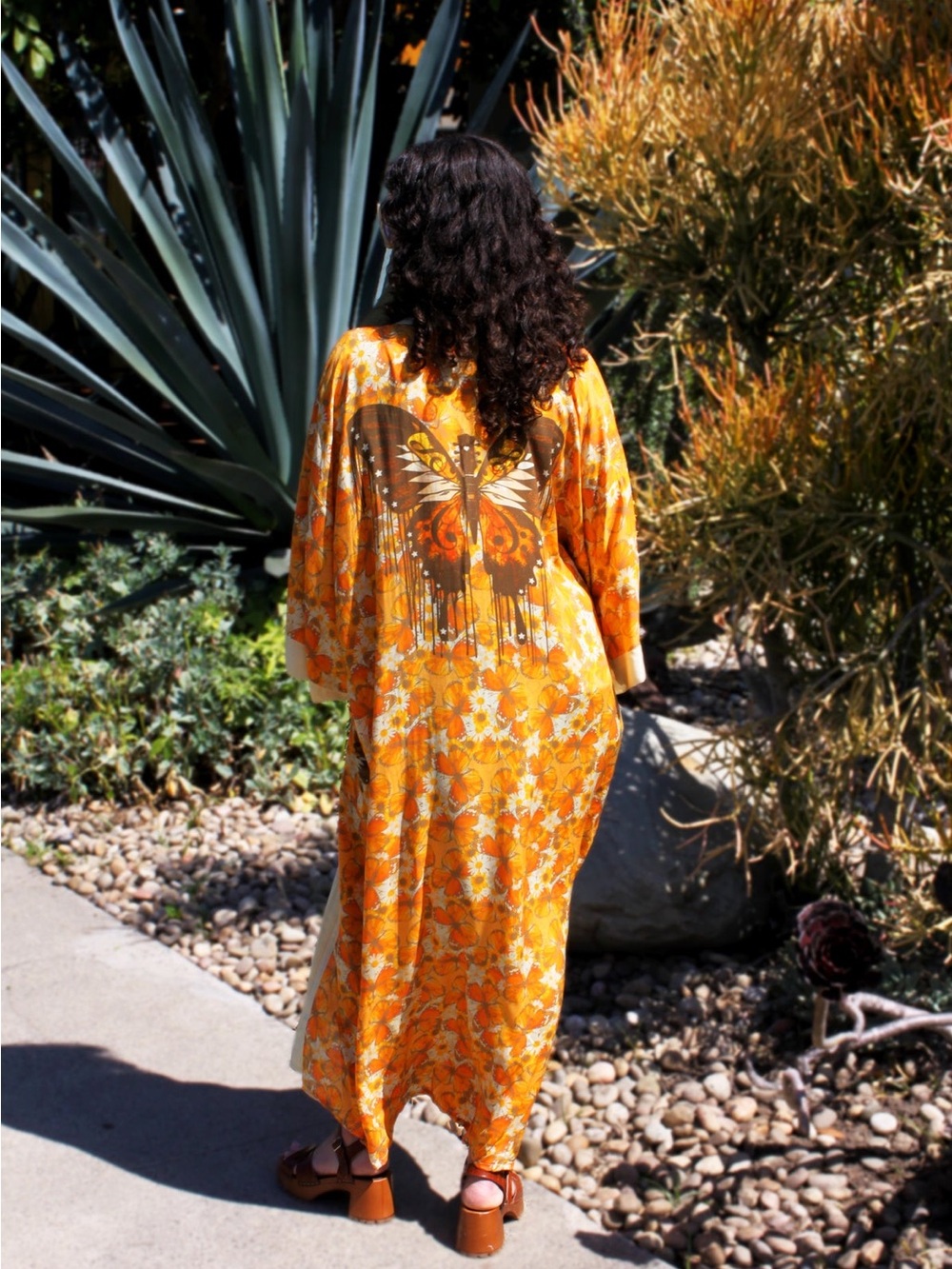 New Henelle Lauren Canyon Bohemian Orange Yellow Floral Butterfly Robe One Size - Picture 2 of 11